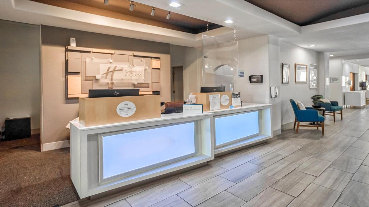Holiday Inn Express And Suites Beeville By Ihg Exteriér fotografie
