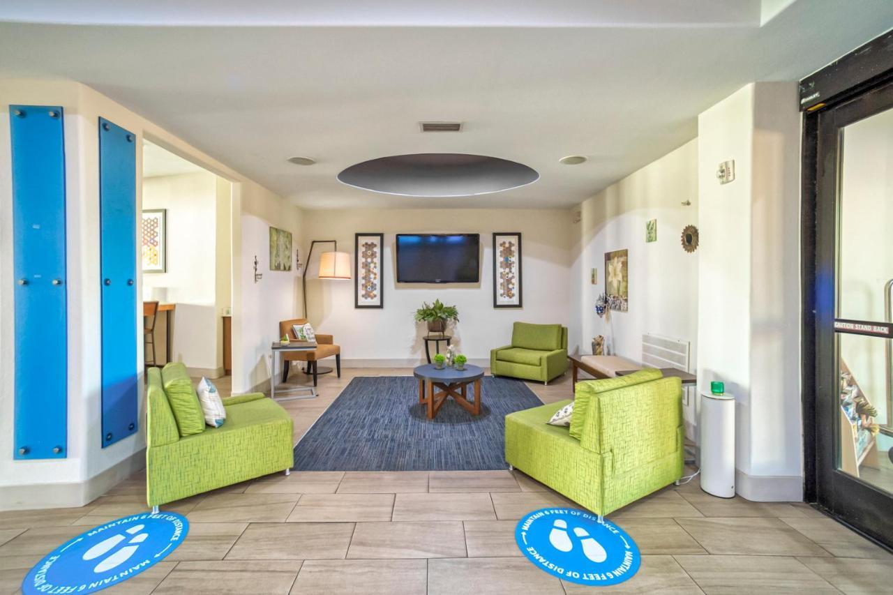 Holiday Inn Express And Suites Beeville By Ihg Exteriér fotografie